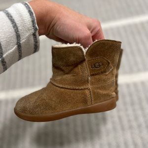 UGG Keelan baby boot size 9
